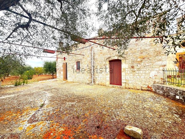 casa indipendente in vendita a Monopoli in zona Cozzana