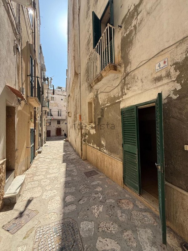 appartamento in vendita a Monopoli in zona Centro Storico