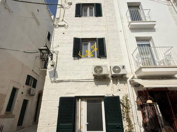 intera palazzina in vendita a Monopoli in zona Centro Storico