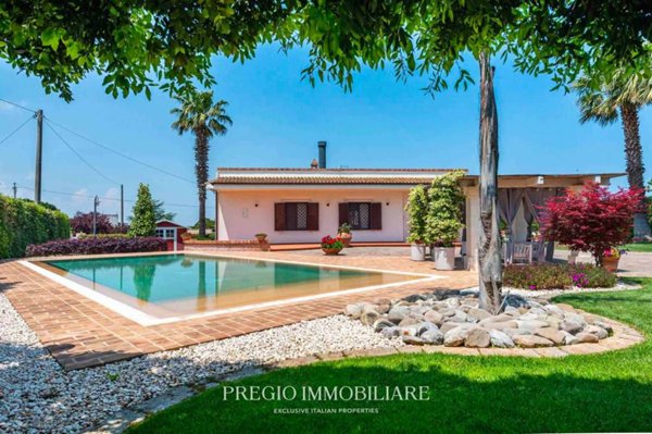 casa indipendente in vendita a Monopoli