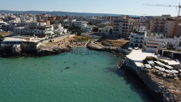 casa indipendente in vendita a Monopoli