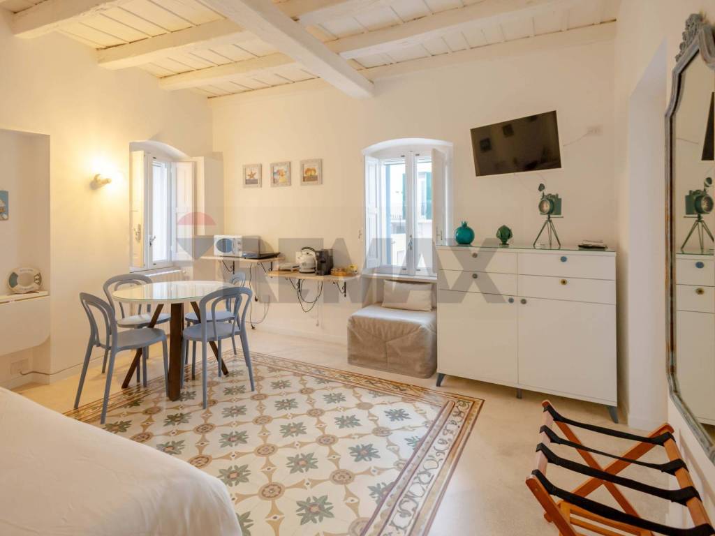 appartamento in vendita a Monopoli in zona Centro Storico