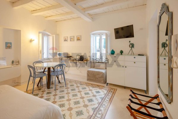 appartamento in vendita a Monopoli in zona Centro Storico