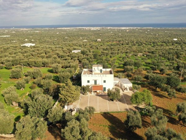 casa indipendente in vendita a Monopoli