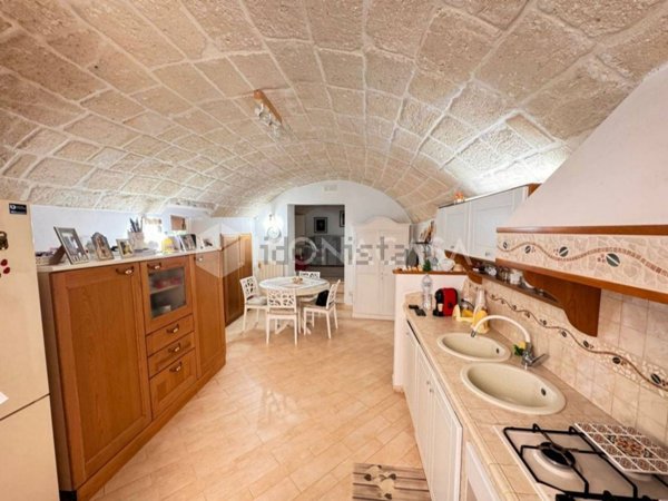appartamento in vendita a Monopoli in zona Centro Storico