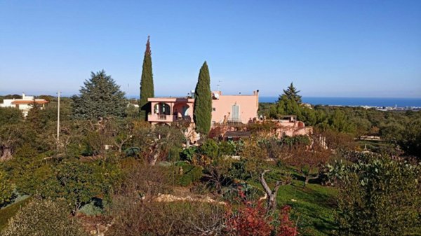 casa indipendente in vendita a Monopoli