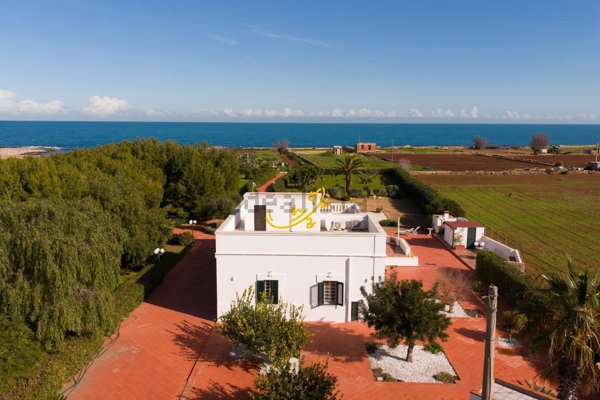 casa indipendente in vendita a Monopoli