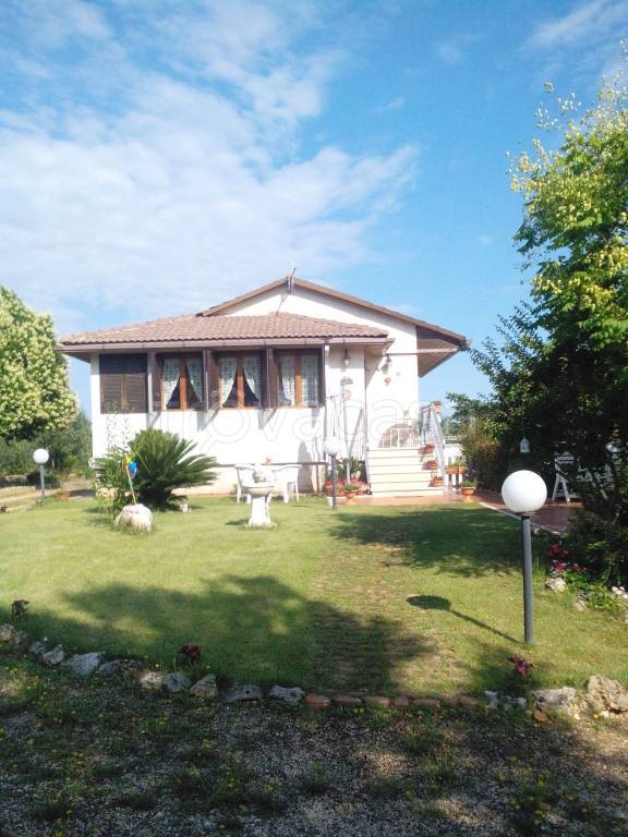 casa indipendente in vendita a Monopoli in zona San Bartolomeo