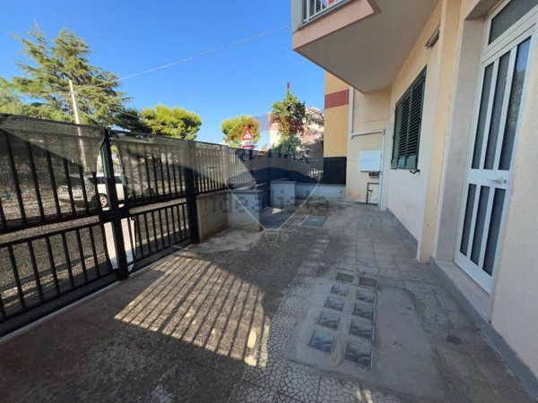 casa semindipendente in vendita a Monopoli