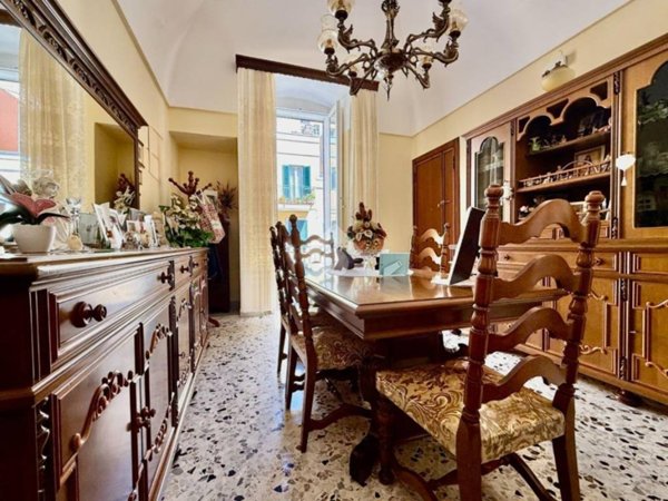 casa indipendente in vendita a Monopoli in zona Centro Storico