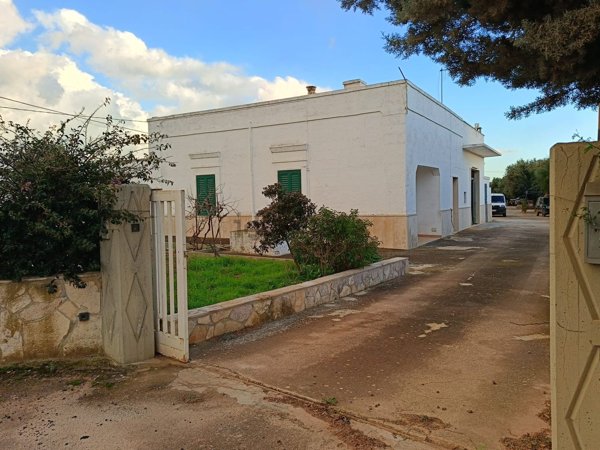 casa indipendente in vendita a Monopoli