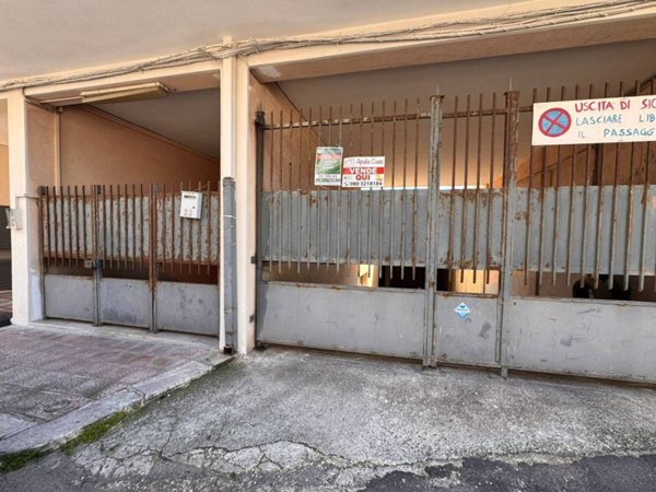 locale commerciale in vendita a Monopoli