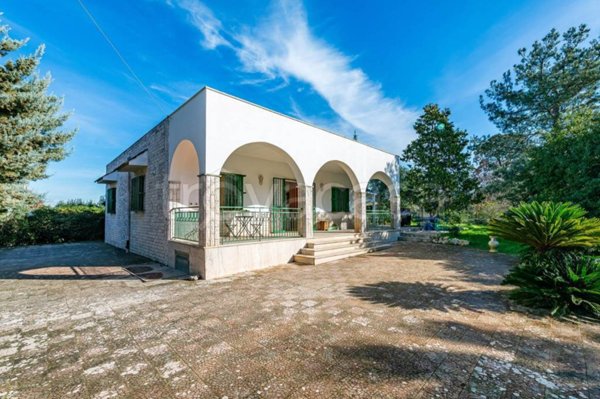 casa indipendente in vendita a Monopoli in zona Lamascrasciola