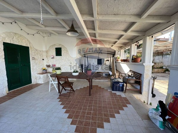 casa indipendente in vendita a Monopoli