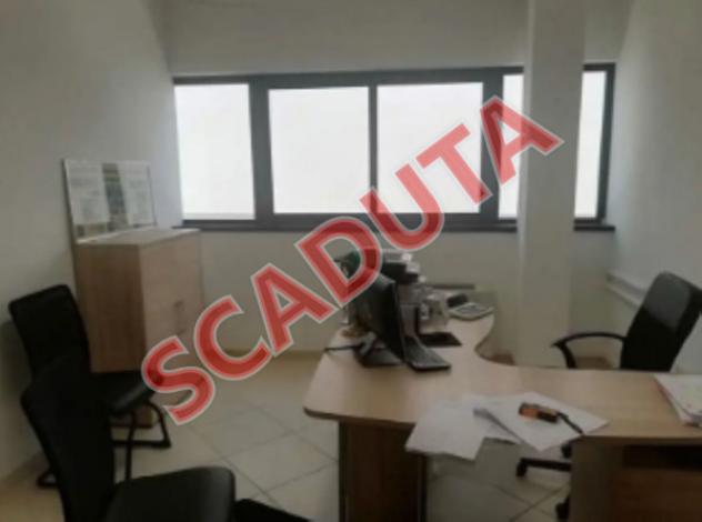 locale commerciale in vendita a Monopoli