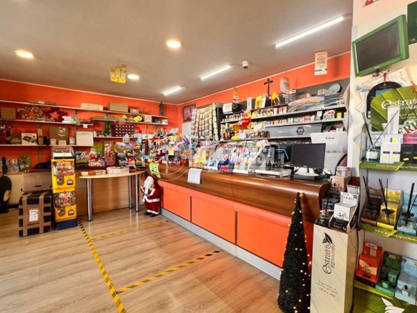 negozio in vendita a Monopoli