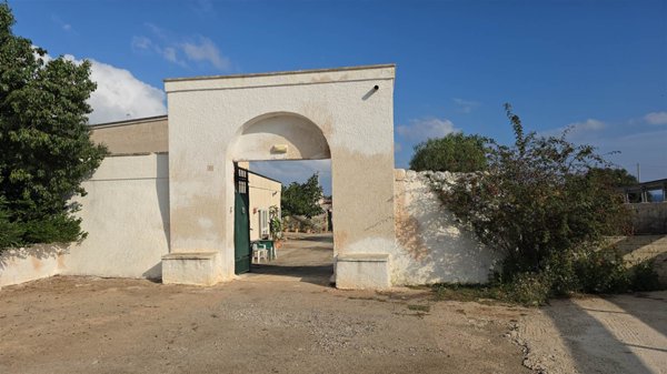 casa indipendente in vendita a Monopoli