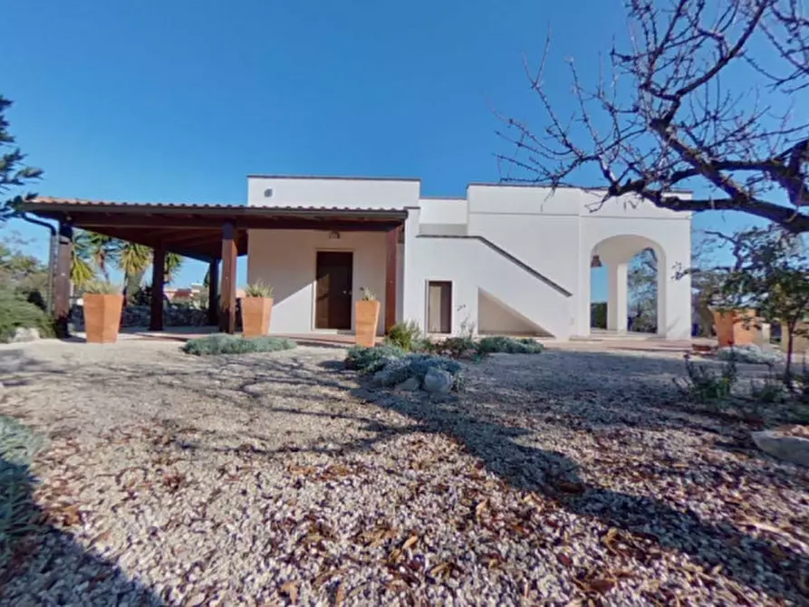 casa indipendente in vendita a Monopoli in zona Centro Storico