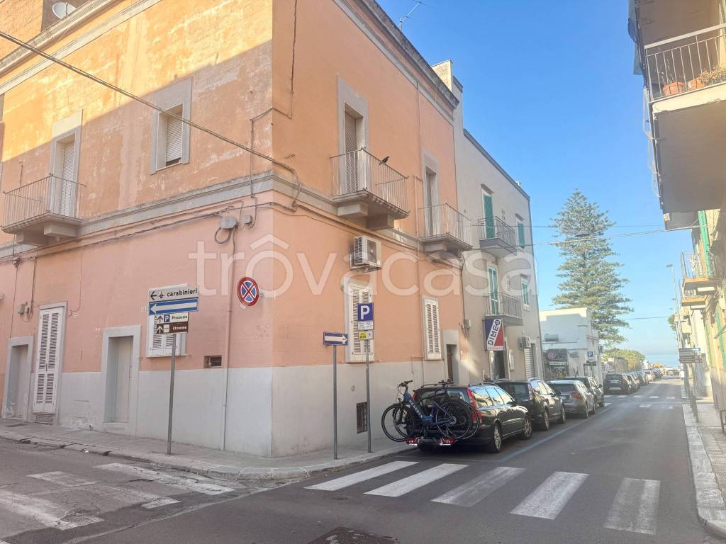 appartamento in vendita a Monopoli in zona Centro Storico
