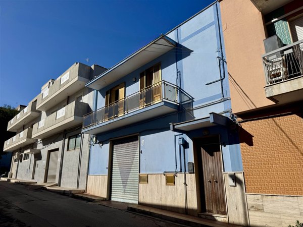 casa indipendente in vendita a Monopoli