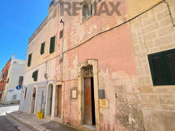 casa indipendente in vendita a Monopoli in zona Centro Storico
