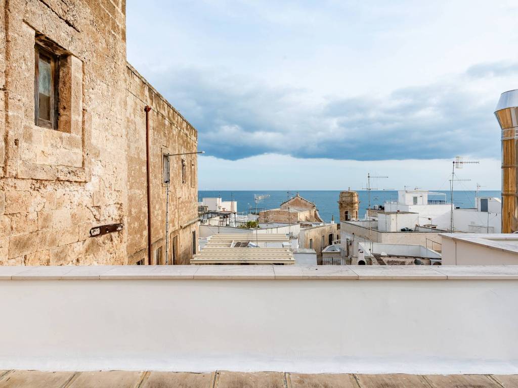 appartamento in vendita a Monopoli in zona Centro Storico