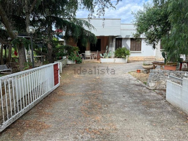 casa indipendente in vendita a Monopoli in zona Cozzana