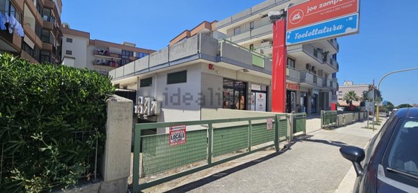 locale di sgombero in vendita a Monopoli