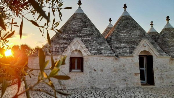 casa indipendente in vendita a Monopoli