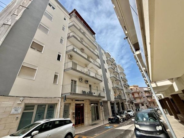 appartamento in vendita a Monopoli in zona Centro Storico