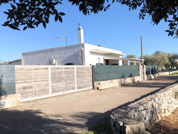casa indipendente in vendita a Monopoli in zona Lamascrasciola