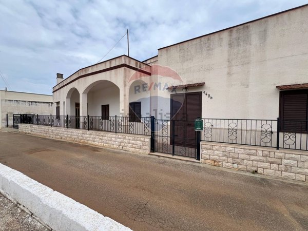 casa semindipendente in vendita a Monopoli in zona Cristo delle Zolle