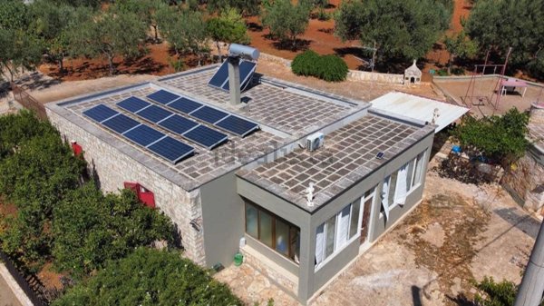 casa indipendente in vendita a Monopoli in zona Lamascrasciola