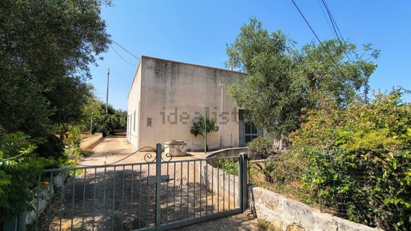 casa indipendente in vendita a Monopoli in zona Caramanna