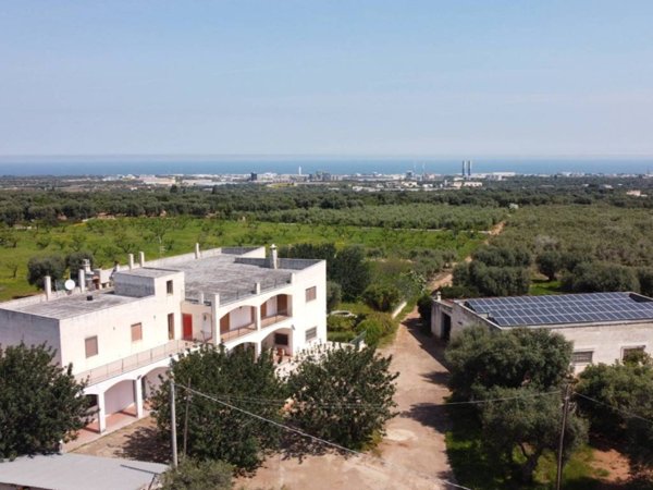 casale in vendita a Monopoli in zona Caramanna