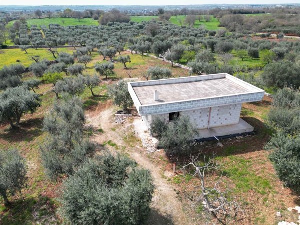 ufficio in vendita a Monopoli in zona Lamascrasciola