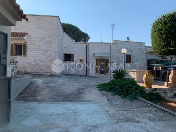appartamento in vendita a Monopoli in zona Lamascrasciola