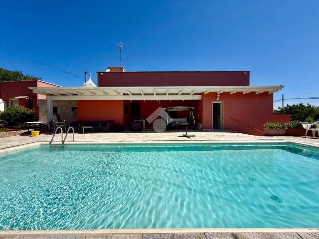 casa indipendente in vendita a Monopoli in zona Lamascrasciola