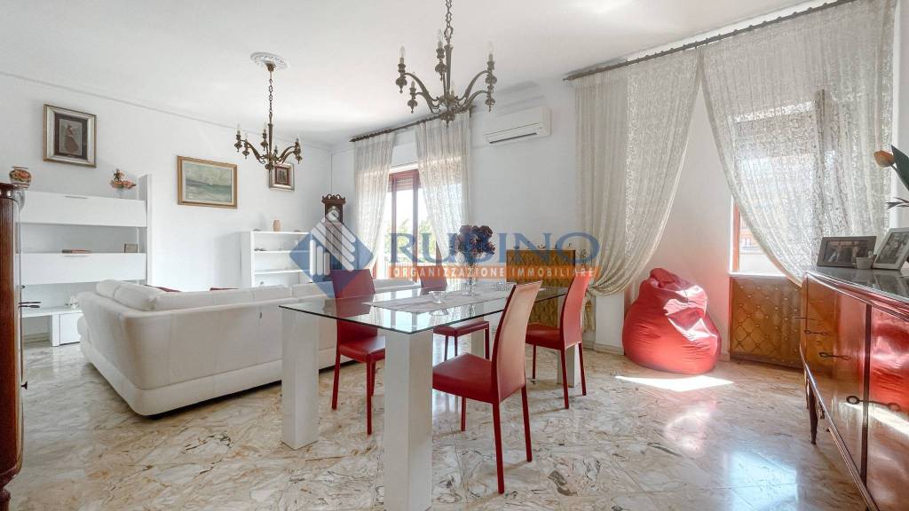 appartamento in vendita a Monopoli in zona Centro Storico