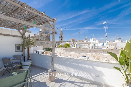 casa indipendente in vendita a Monopoli in zona Centro Storico