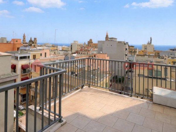 appartamento in vendita a Monopoli in zona Centro Storico