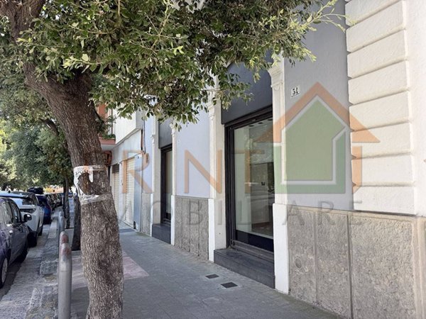 negozio in vendita a Monopoli in zona Centro Storico