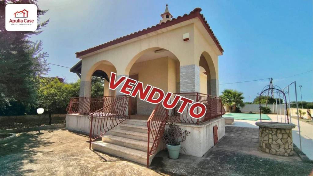 casa indipendente in vendita a Monopoli in zona Cristo delle Zolle