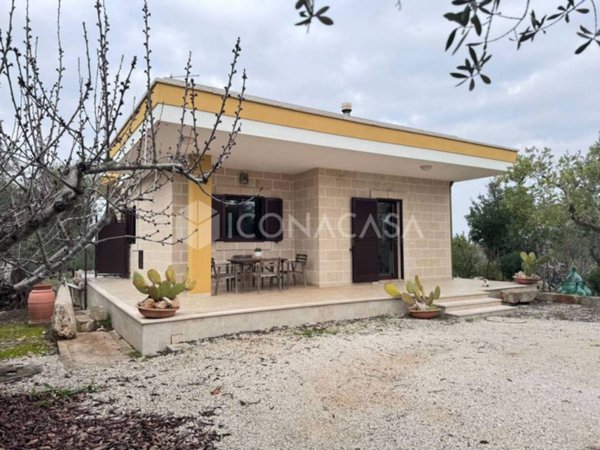 casa indipendente in vendita a Monopoli