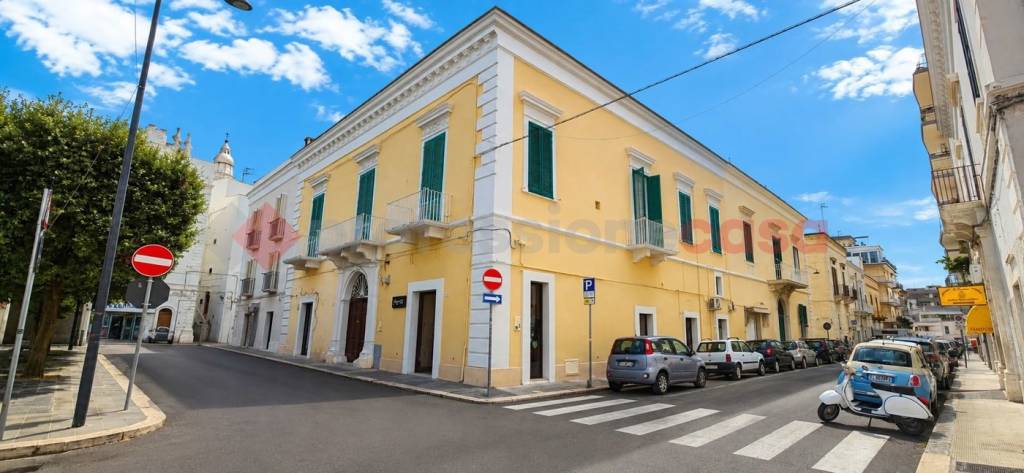 appartamento in vendita a Monopoli in zona Centro Storico