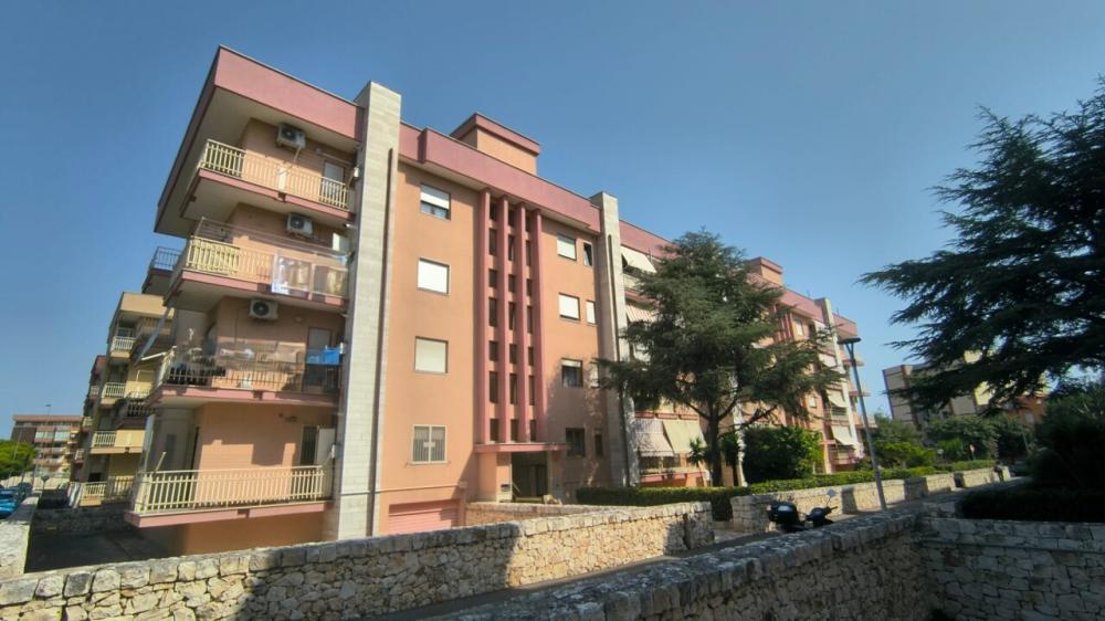 appartamento in vendita a Monopoli in zona Centro Storico