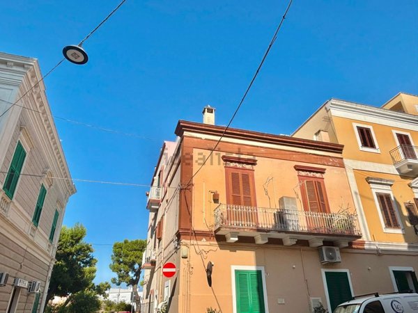 casa indipendente in vendita a Monopoli in zona Centro Storico