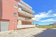 casa indipendente in vendita a Monopoli