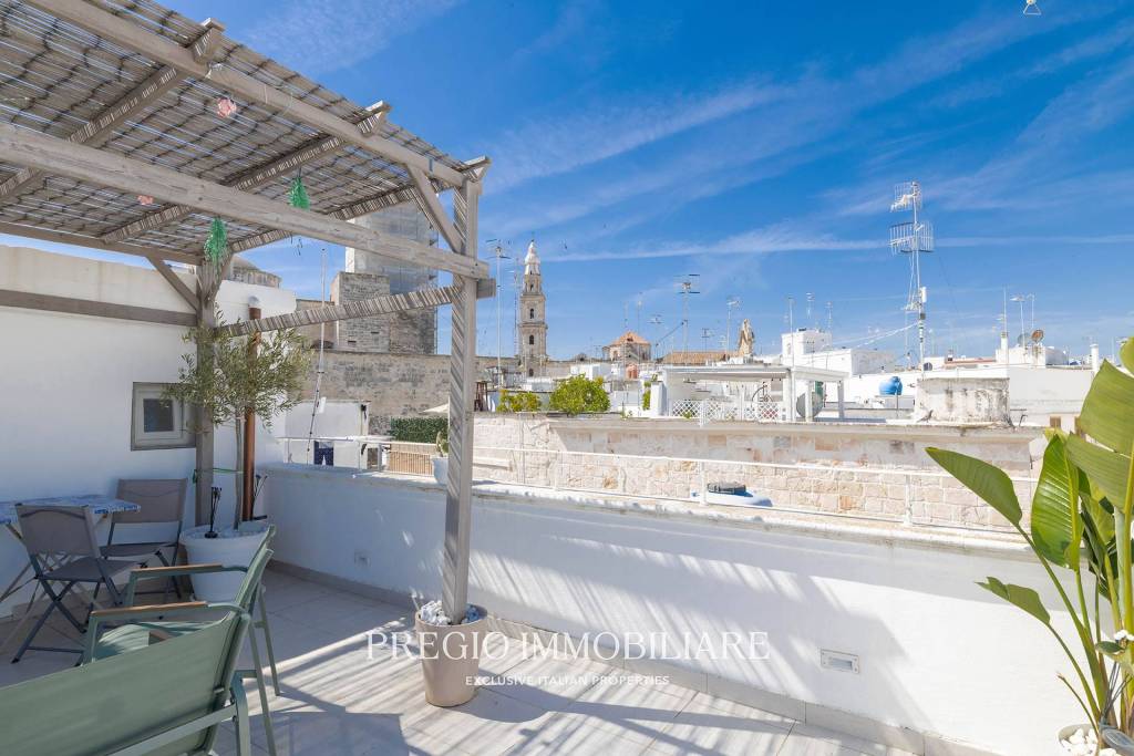 casa indipendente in vendita a Monopoli in zona Centro Storico