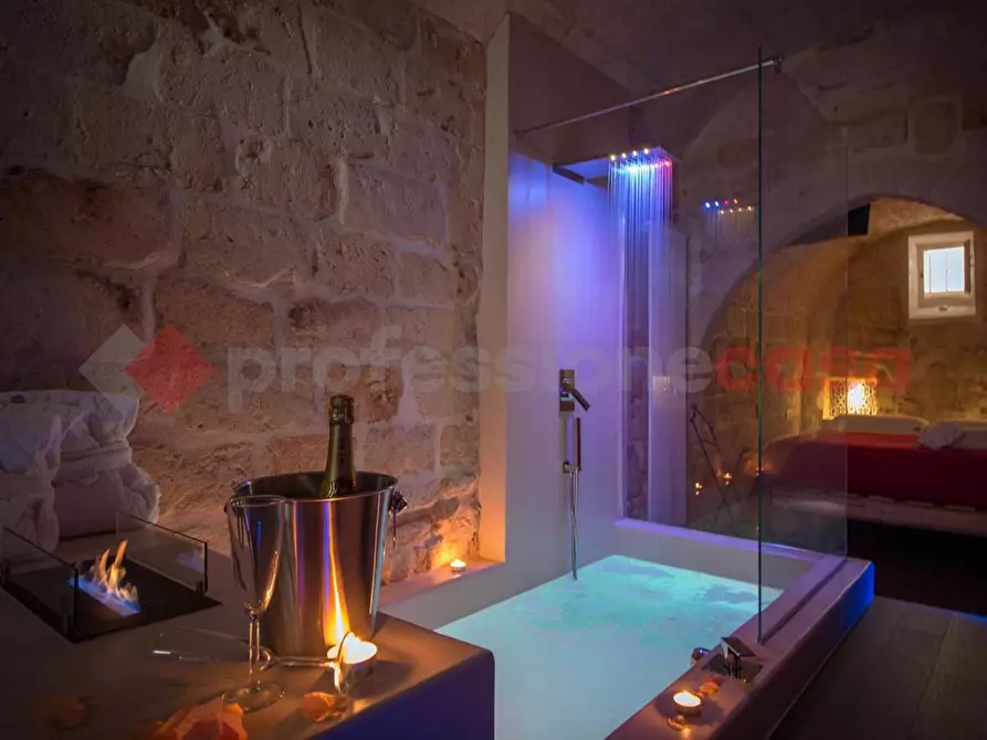 casa indipendente in vendita a Monopoli in zona Centro Storico